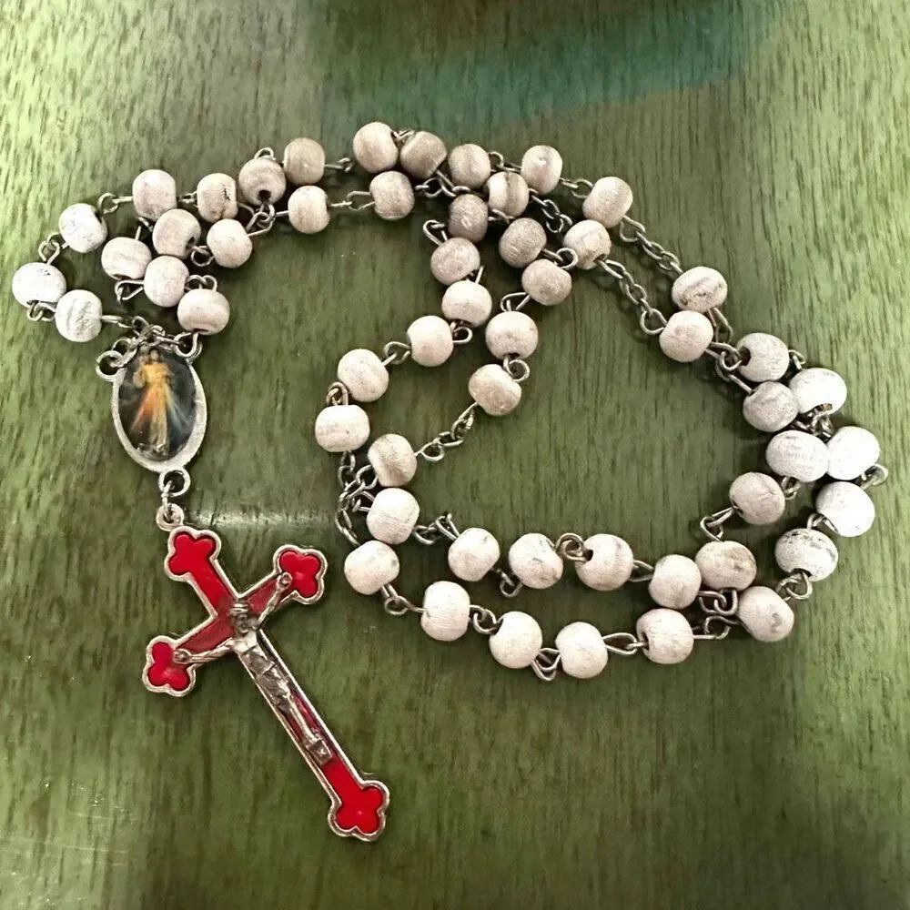 White wood Red Cross Italy beaded rosary